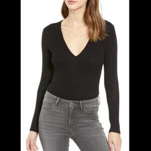 Socialite Black Long Sleeve V-Neck Fitted Ribbed Bodysuit Size Medium
